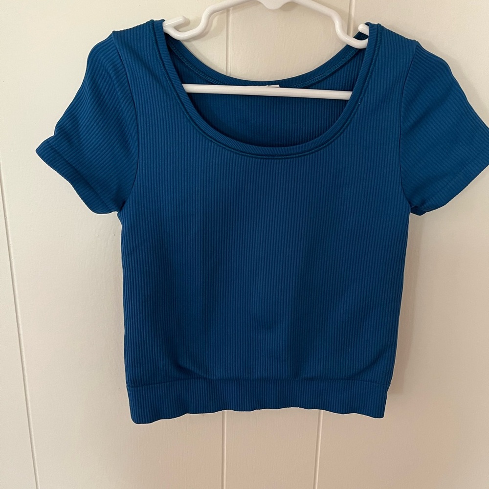 Athleta girl blue workout top